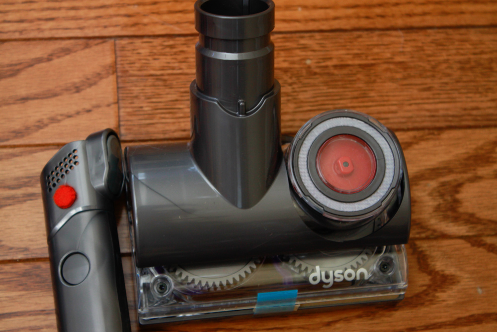 Dyson "Cinetic" Vacuum with All Attahments