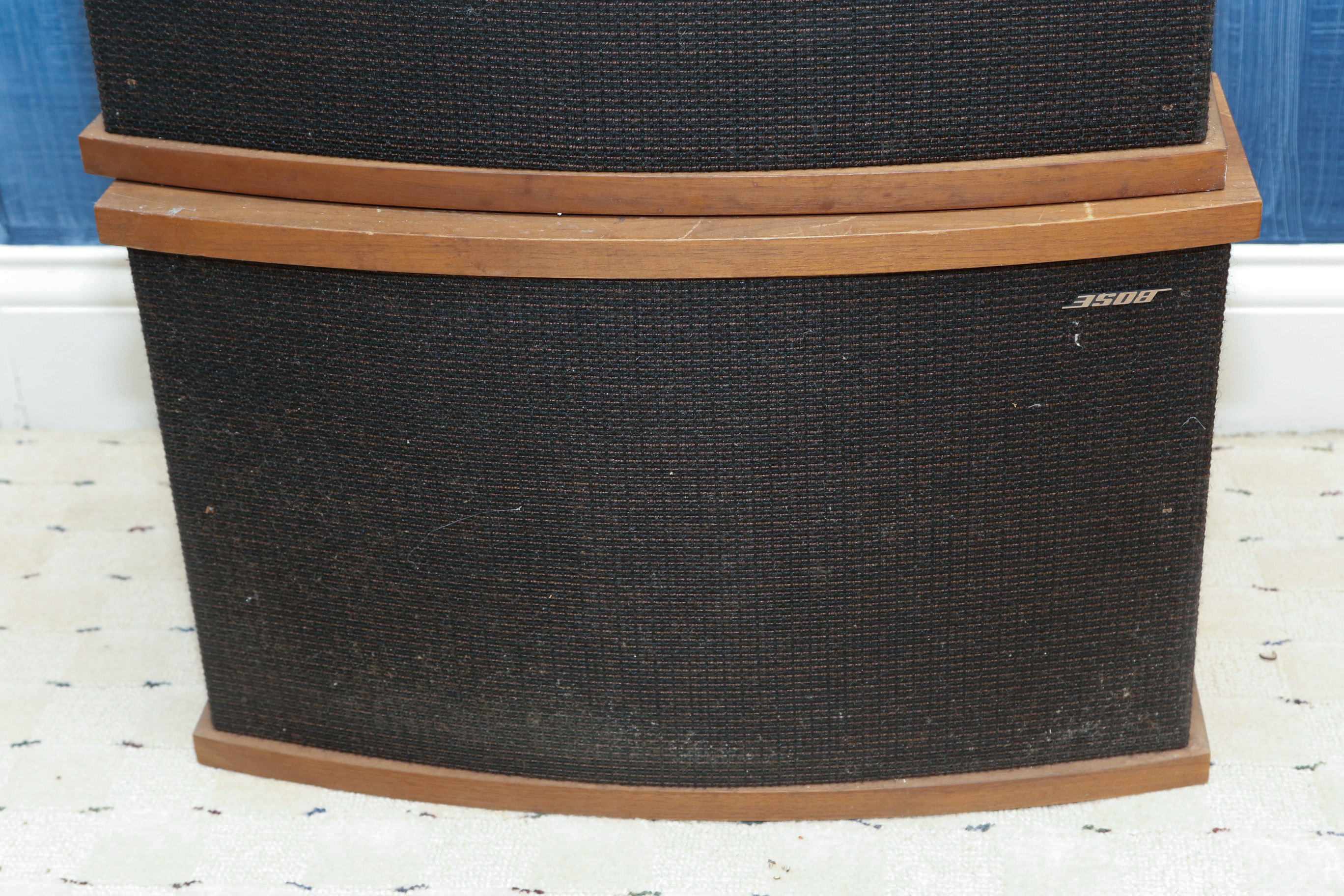 Pair of Bose 901 V Series Direct/Reflecting Speakers