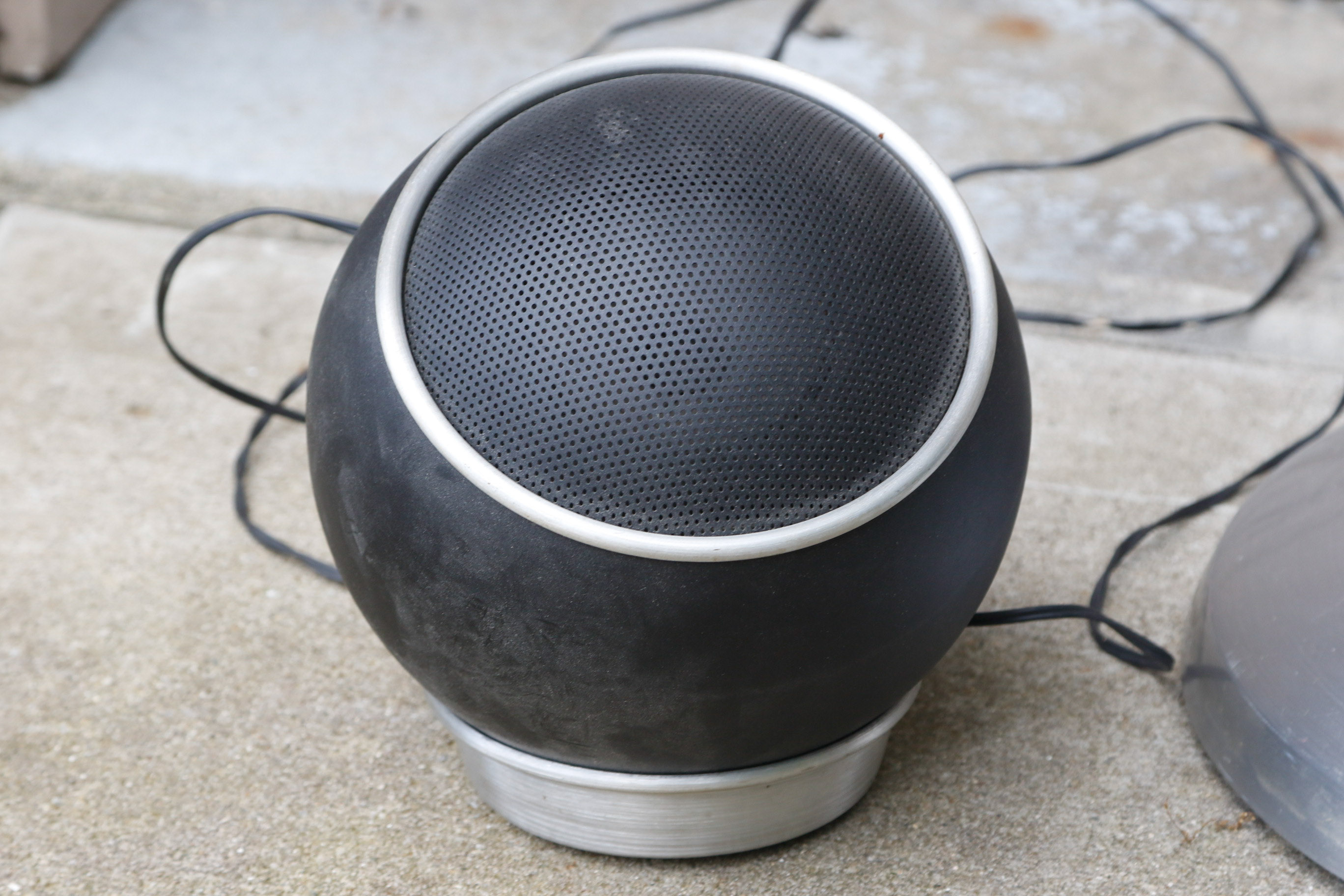 Electrohome Saturn Apollo Turntable With Speakers and Records