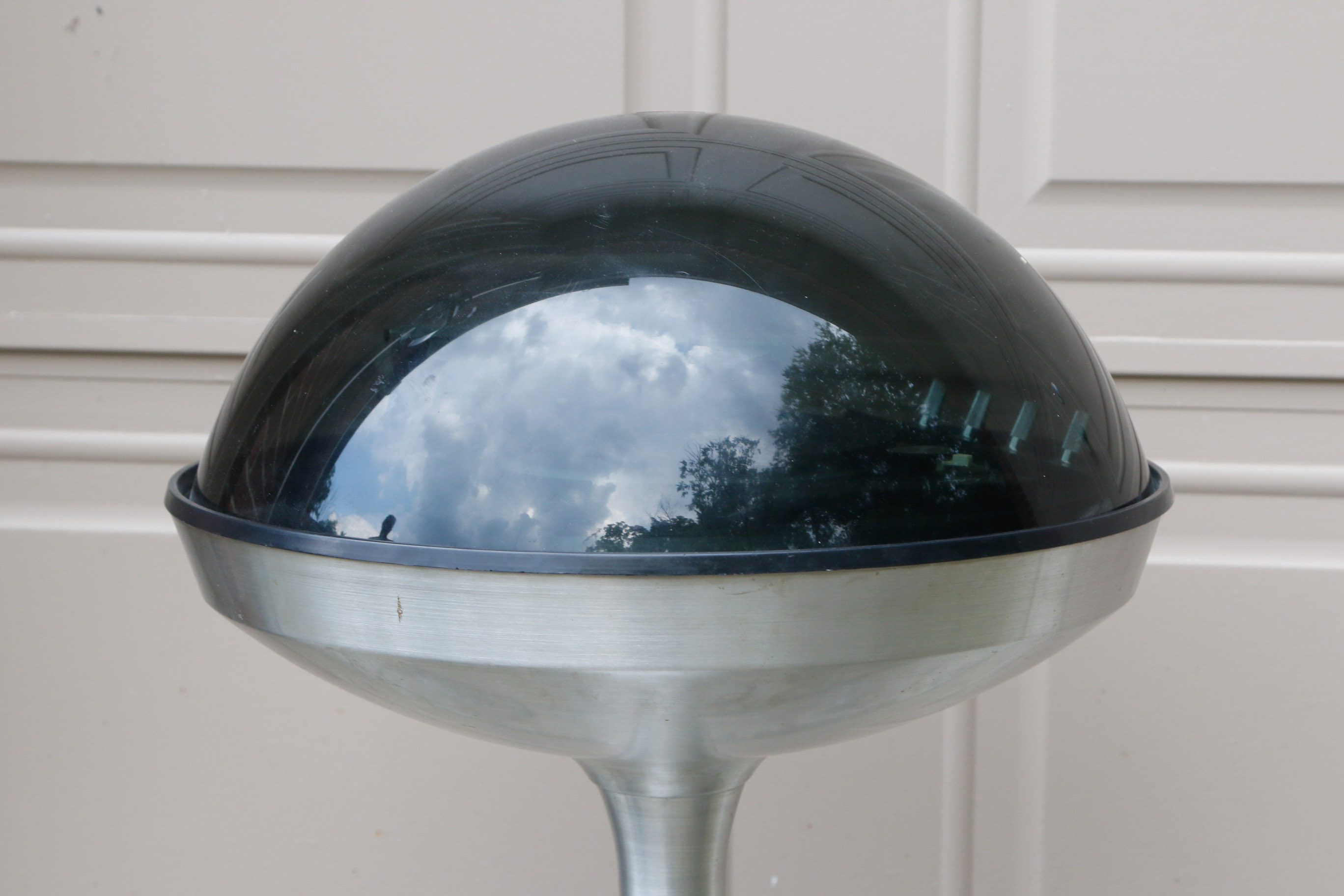 Electrohome Saturn Apollo Turntable With Speakers and Records