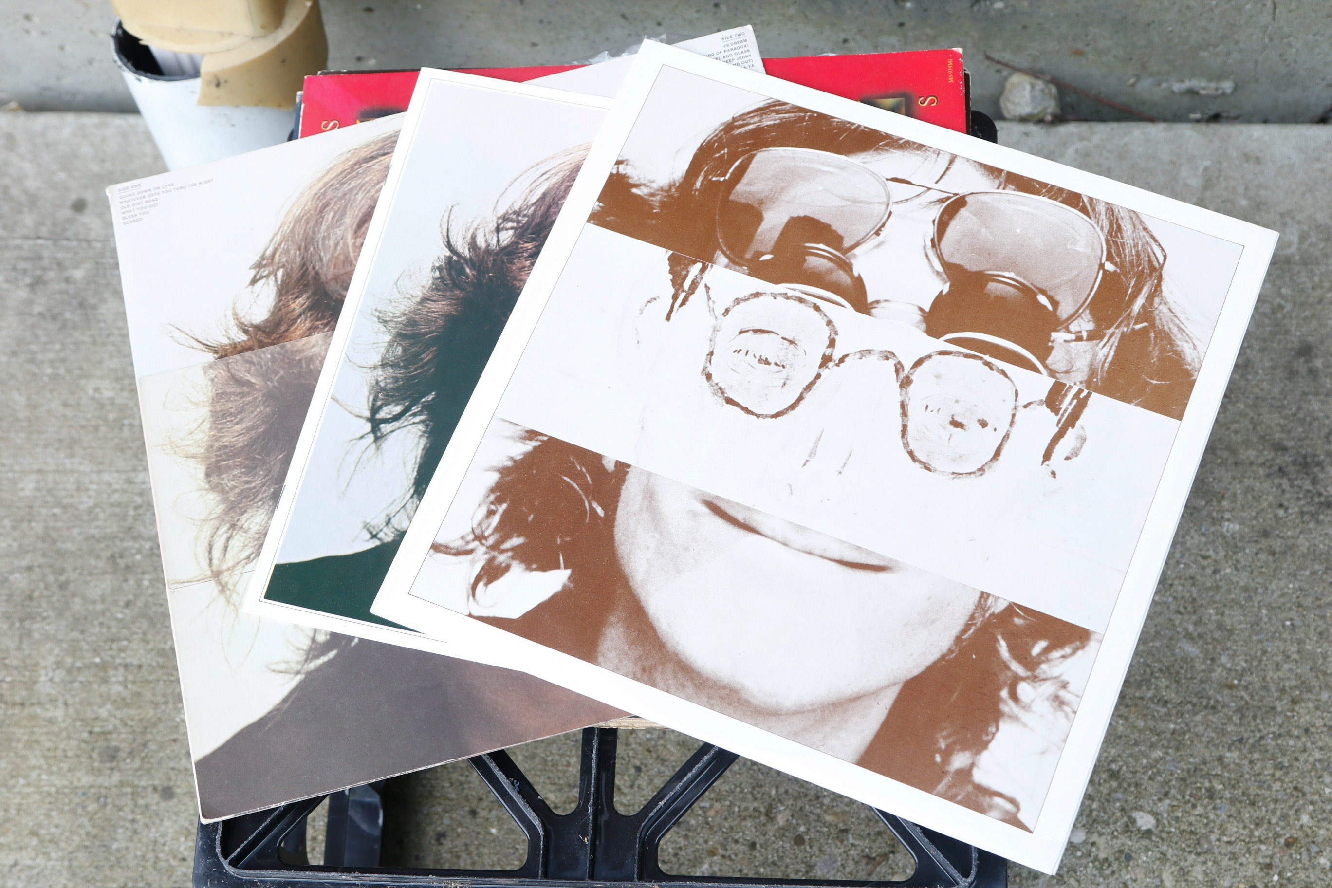 Electrohome Saturn Apollo Turntable With Speakers and Records