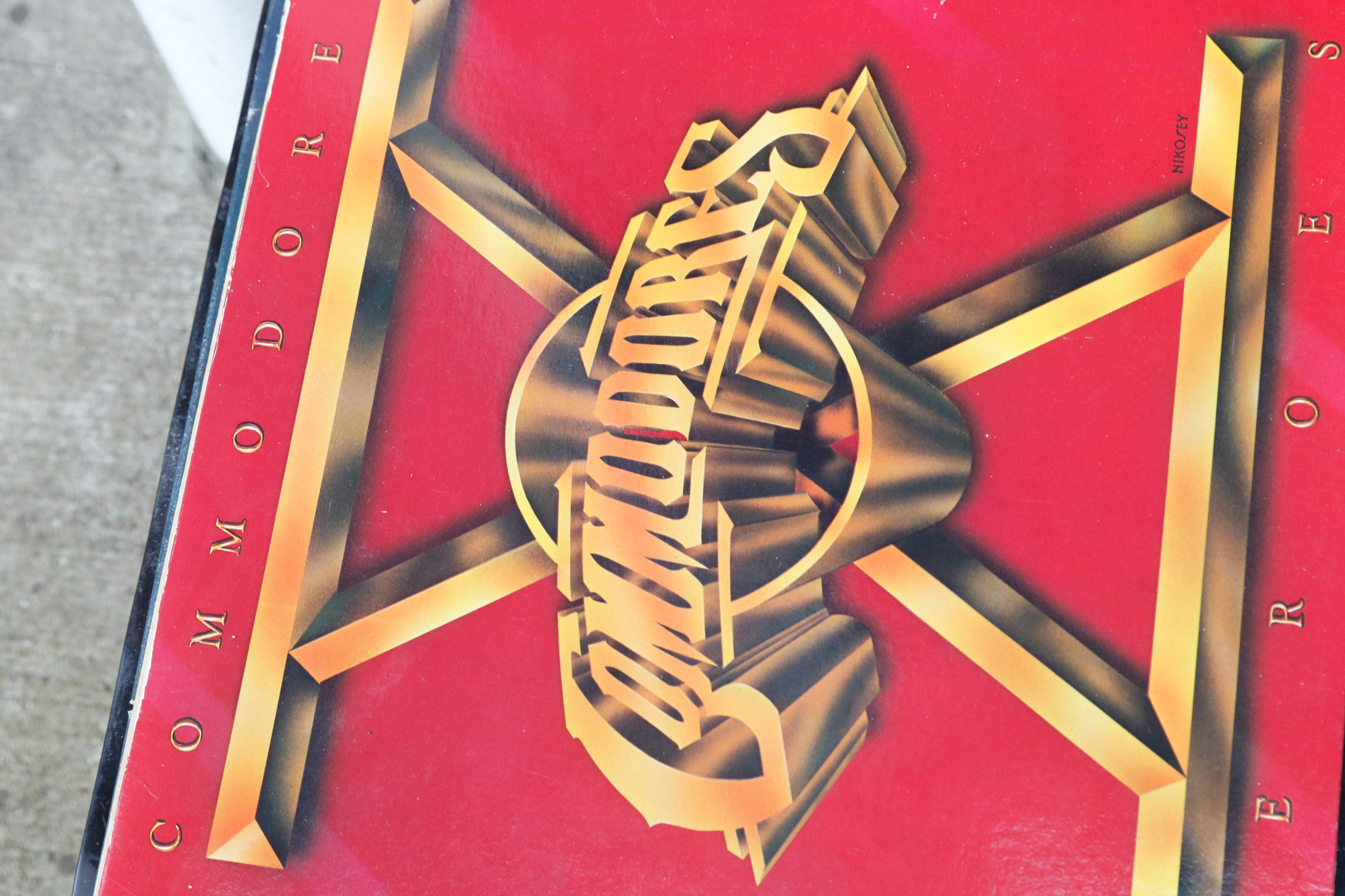 Electrohome Saturn Apollo Turntable With Speakers and Records