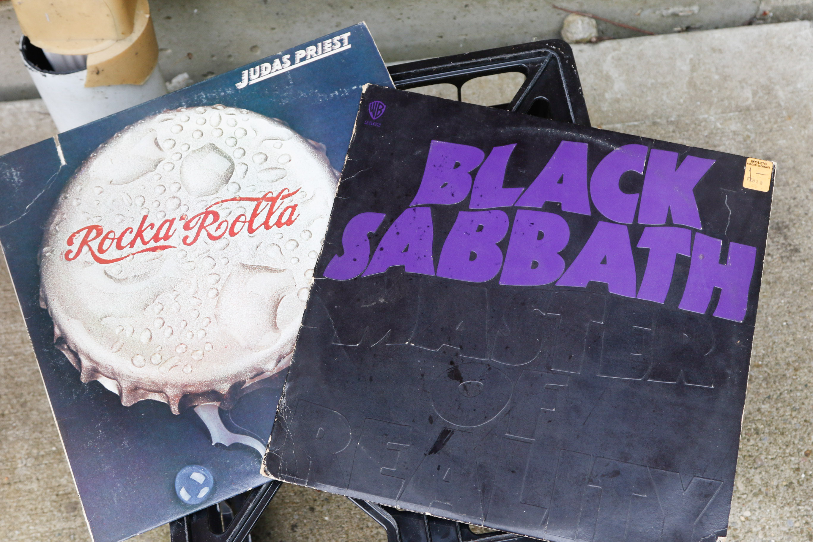 Electrohome Saturn Apollo Turntable With Speakers and Records