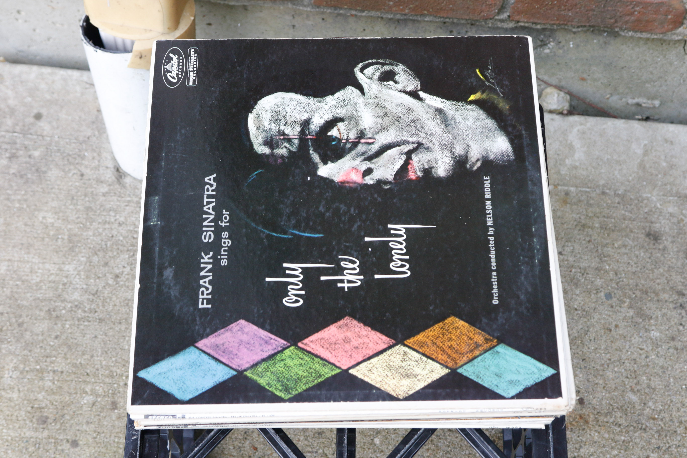 Electrohome Saturn Apollo Turntable With Speakers and Records