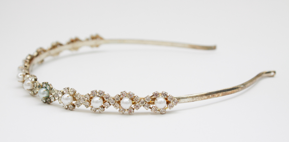 Rhinestone and Glass Silver Tone Jewelry Assortment