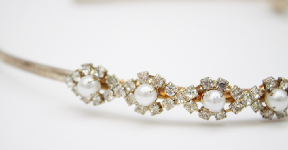 Rhinestone and Glass Silver Tone Jewelry Assortment