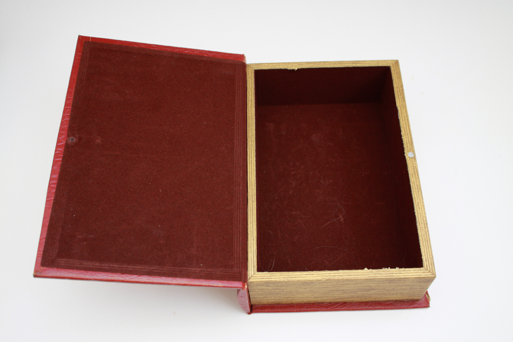 Paris & Eiffel Tower Décor Assortment