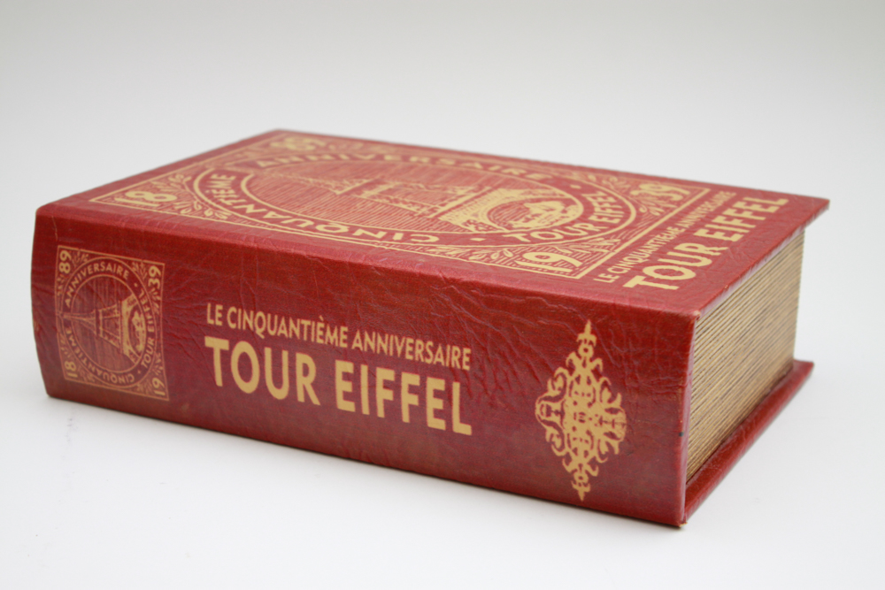 Paris & Eiffel Tower Décor Assortment