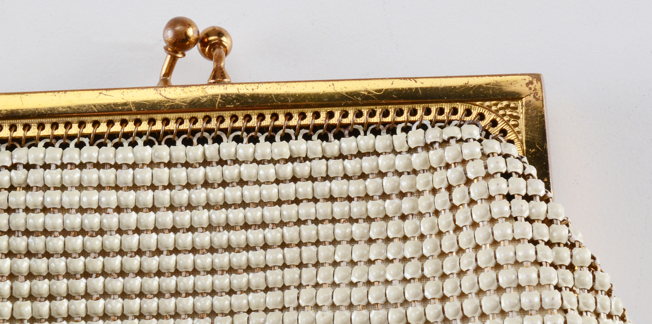 1960s Enamel Mesh Whiting and Davis Coin Purse