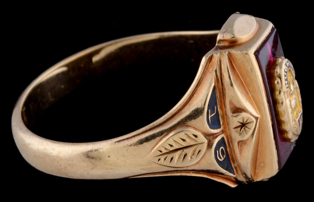 10K Yellow Gold Ring with Synthetic Red Corundum