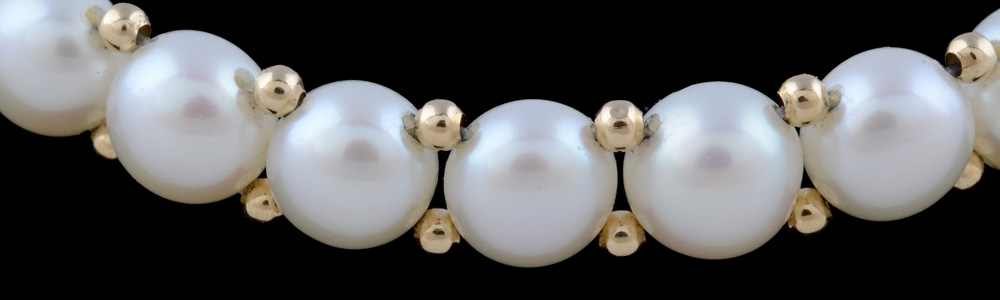 10K Yellow Gold and Freshwater Button Pearl Stretch Bracelet