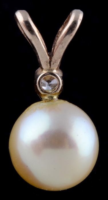 14K Yellow Gold Cultured Pearl and Diamond Pendant