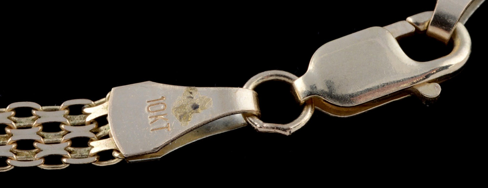 10K Yellow Gold Openwork Heart Shape Diamond Pendant Necklace with Mesh Chain