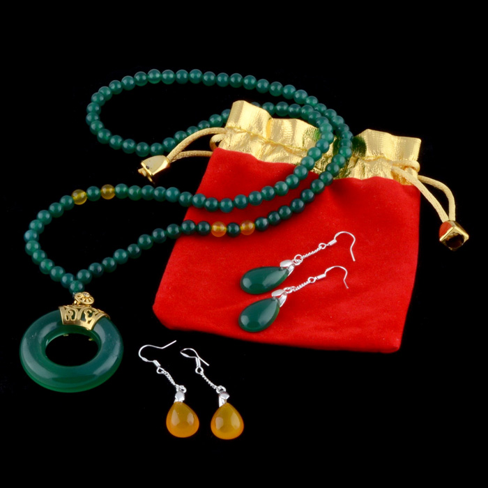 Natural Dyed Green and Yellow Chalcedony Beaded Necklace with Two Pair of Dyed Chalcedony Dangle Earrings