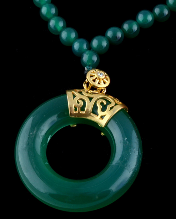 Natural Dyed Green and Yellow Chalcedony Beaded Necklace with Two Pair of Dyed Chalcedony Dangle Earrings