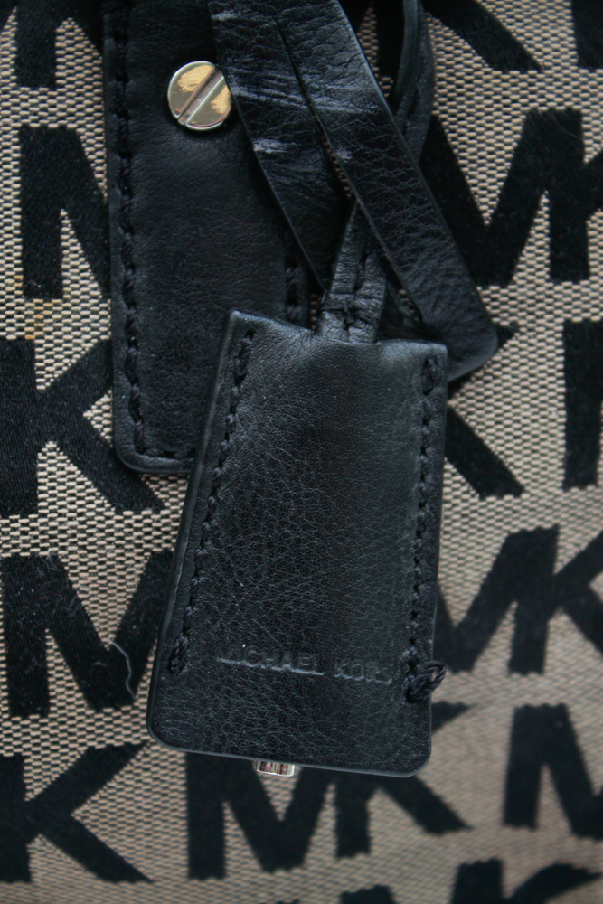 Michael Kors Hamilton Signature Tote with Dust Bag