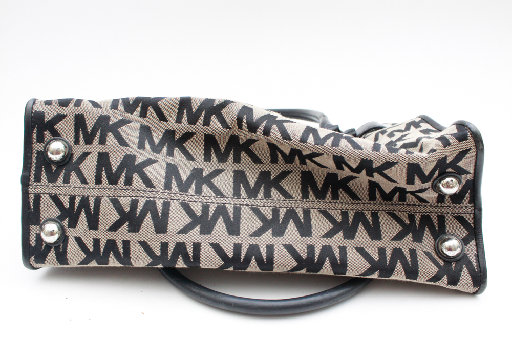 Michael Kors Hamilton Signature Tote with Dust Bag