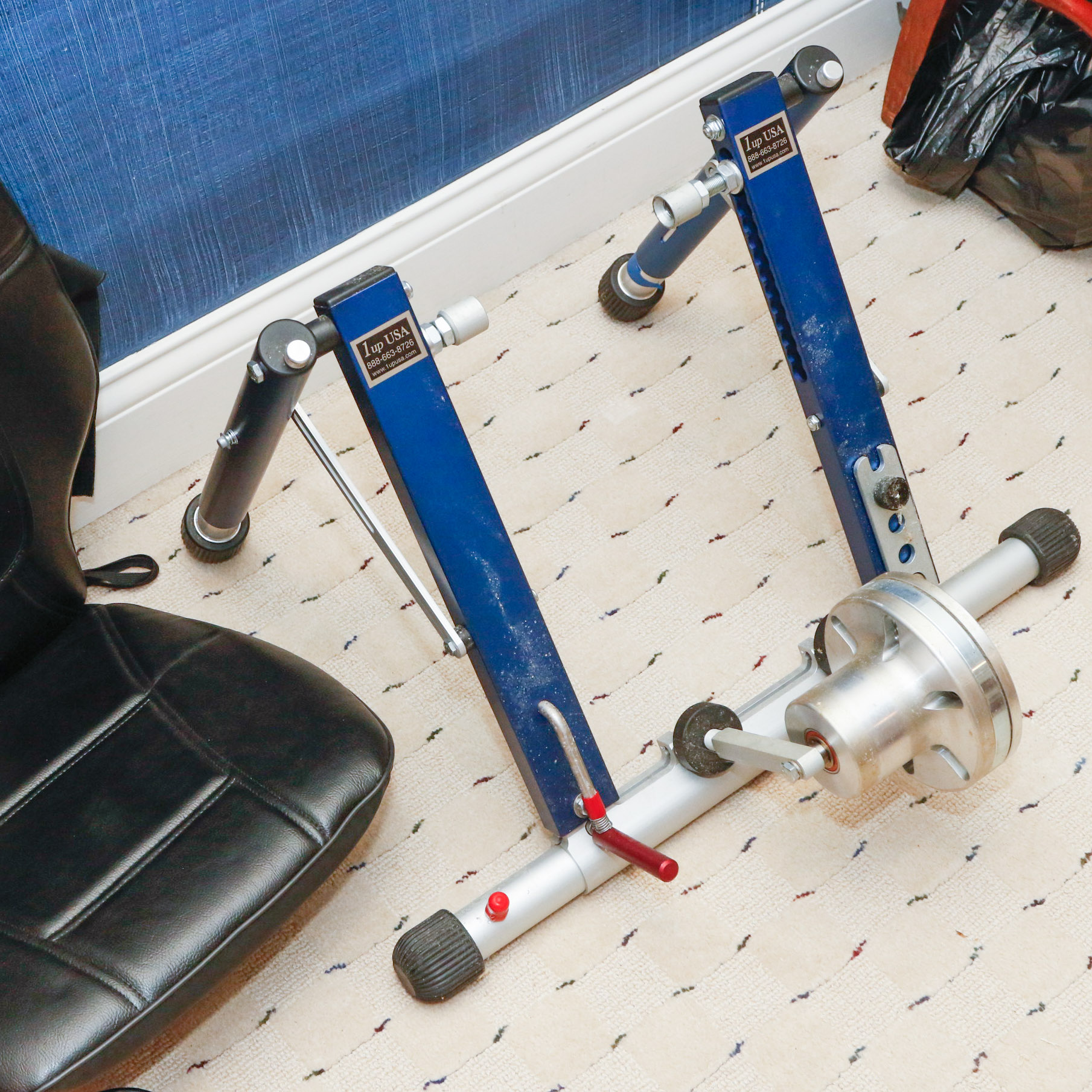 1UP Bicycle Trainer with HoMedics Shiatsu Massage Cushion