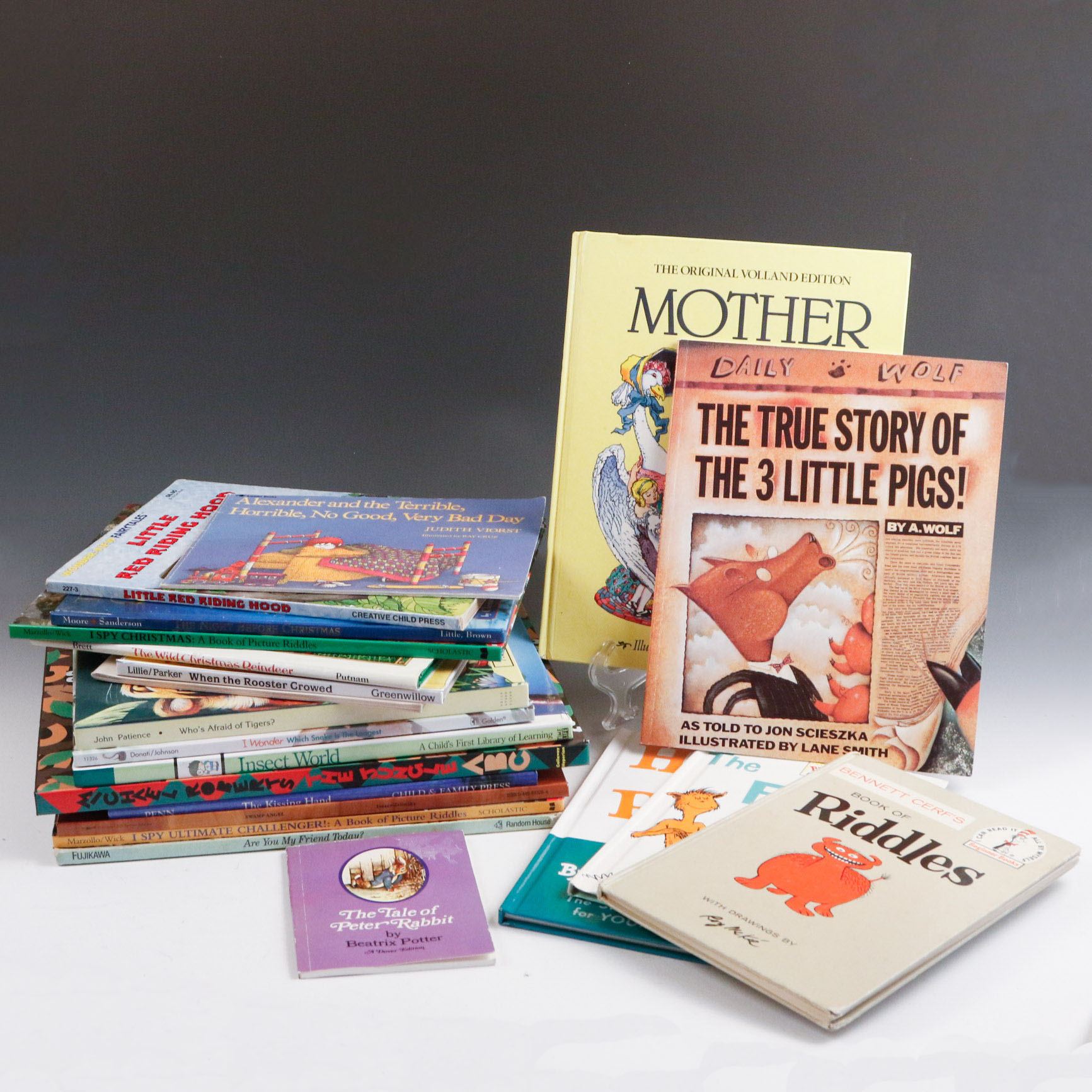 Collection of Children's Books Featuring Dr. Seuss