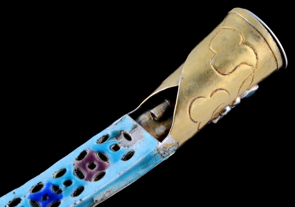 Early 20th Century Chinese Export Enameled Cigarette Holder