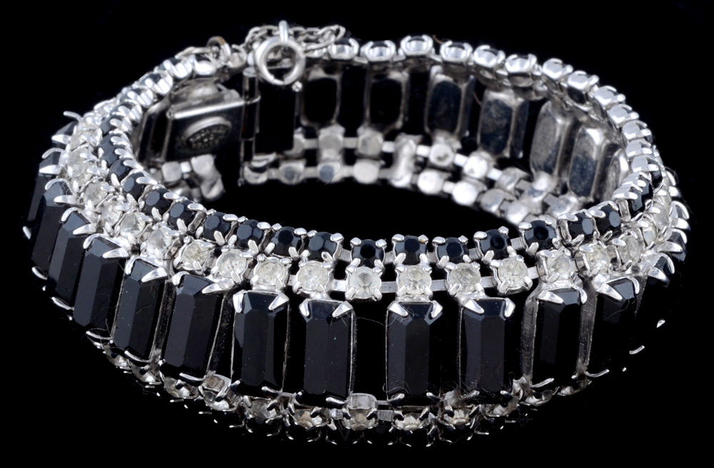 Demi-Parure Kramer of New York Costume Bracelet and Clip-On Earrings