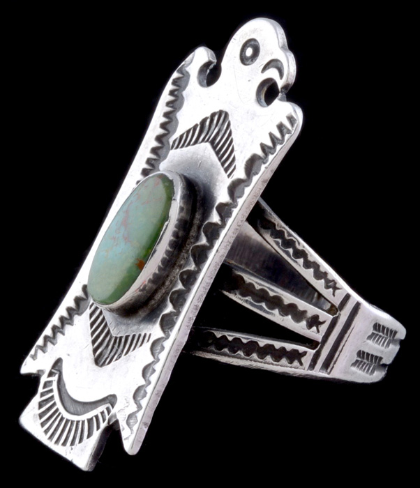 Vintage Southwestern Native American Sterling Silver and Green Turquoise Eagle Ring
