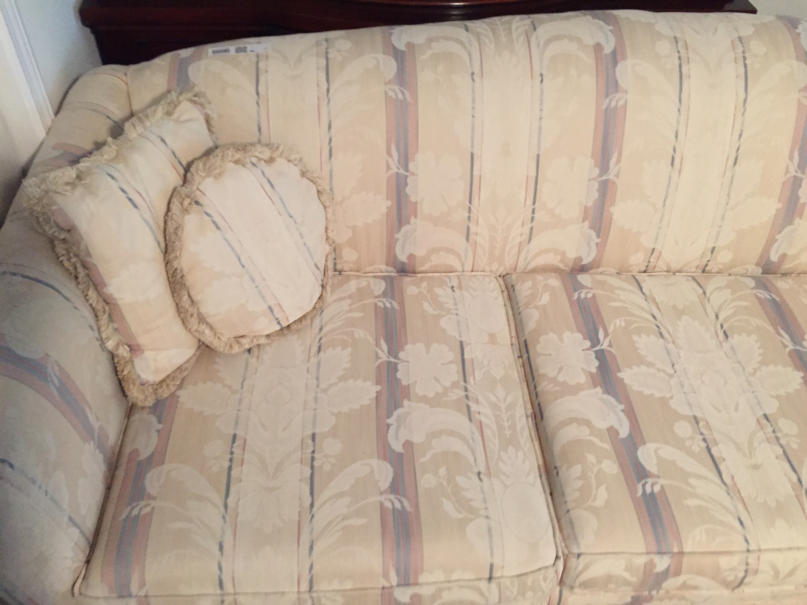 Vintage White Floral Sofa