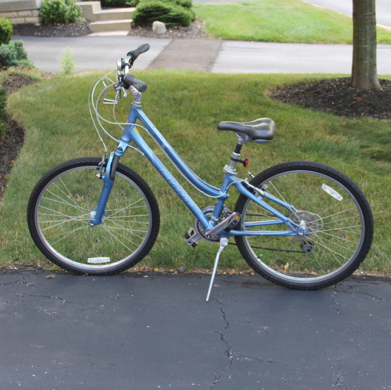 Giant Sedona 6061 Aluxx Mountain Bicycle