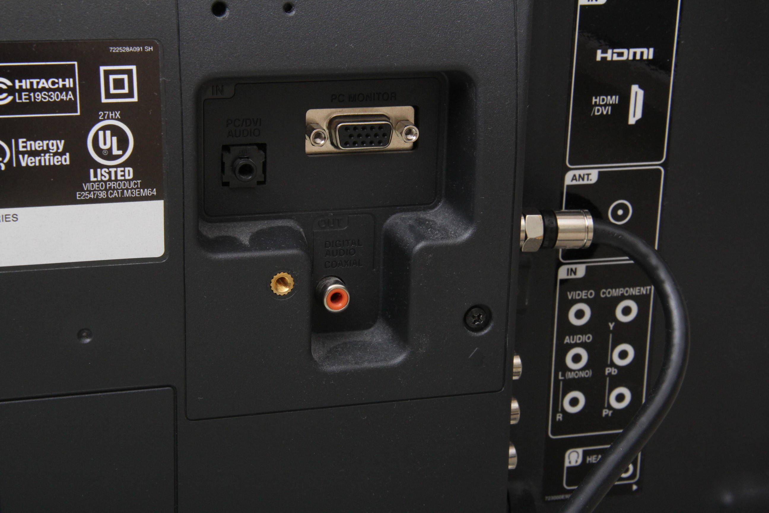 Hitachi 19" LED Television