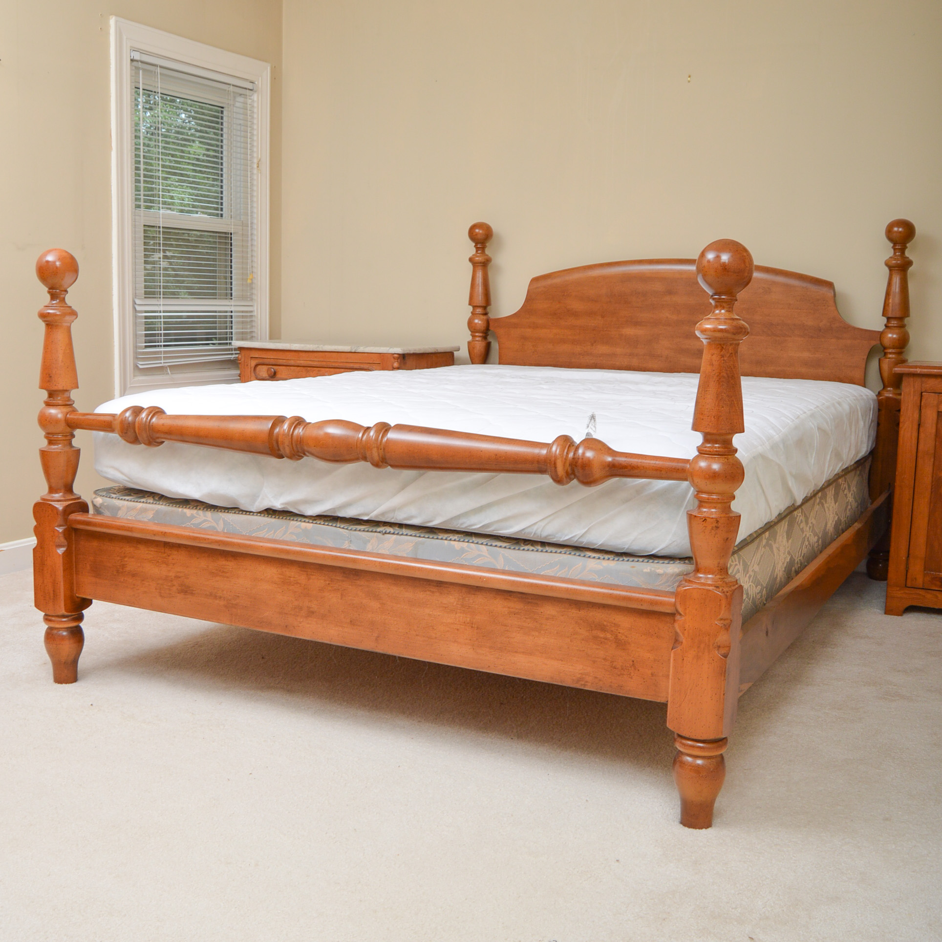 Queen Sized Maple Cannonball Bed Frame