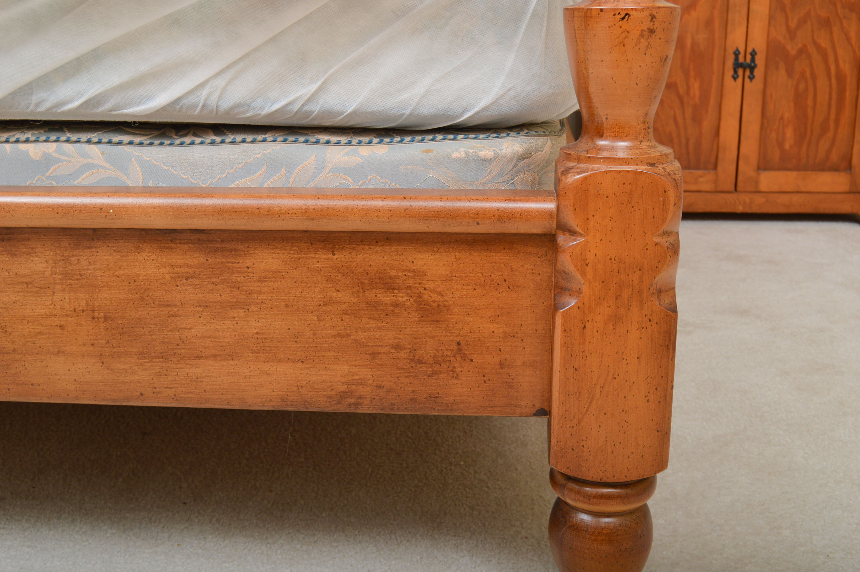 Queen Sized Maple Cannonball Bed Frame