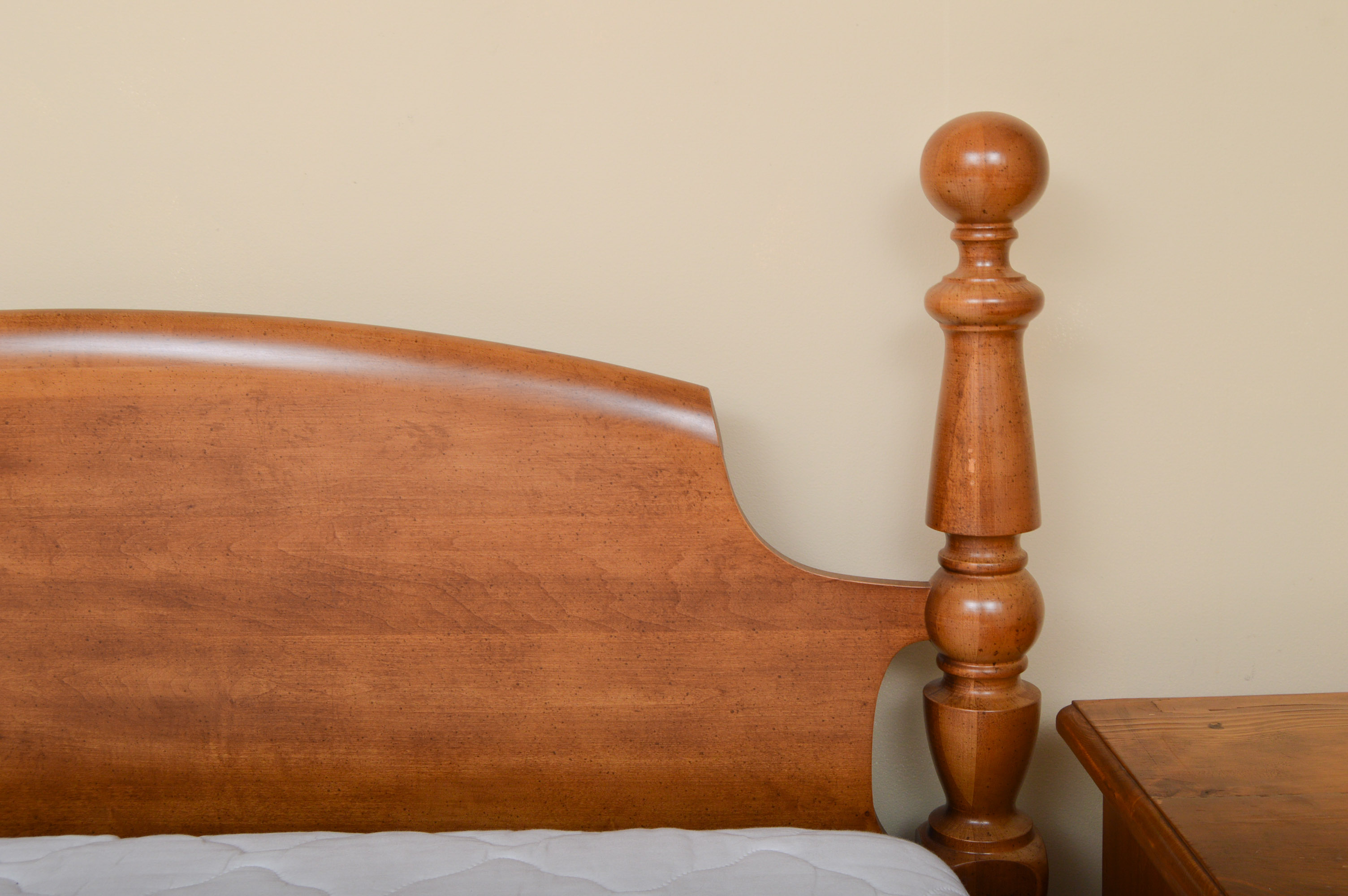 Queen Sized Maple Cannonball Bed Frame