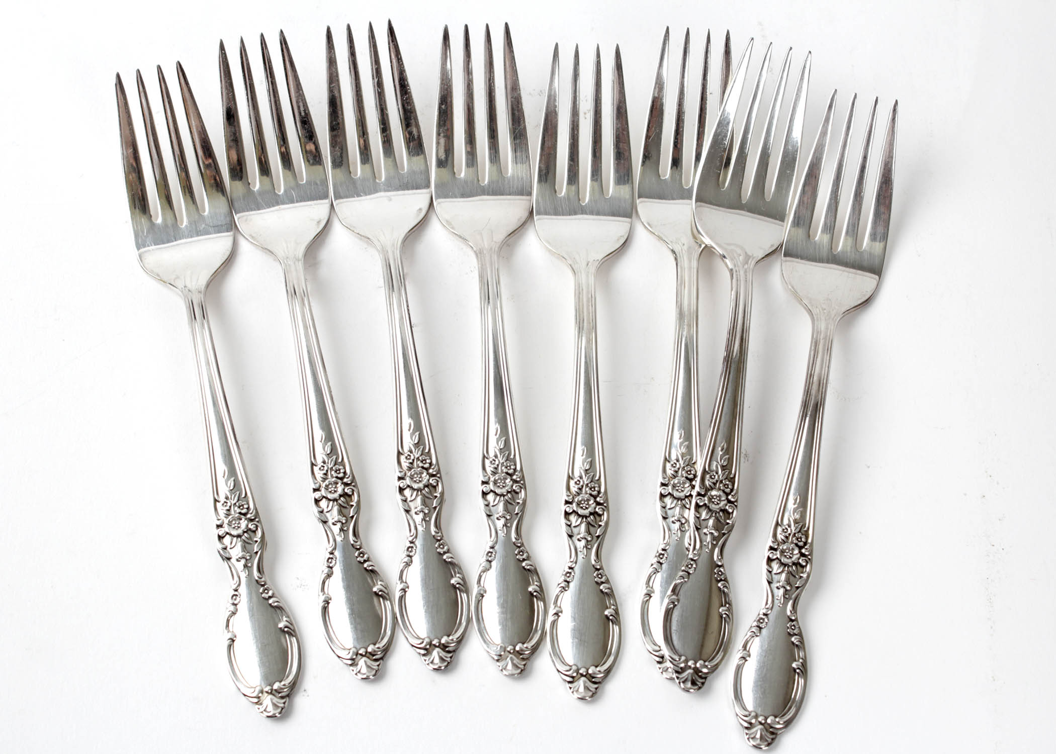 Fifty Piece Set of W.M. Rogers & Son Silverplated Victorian Rose Flatware