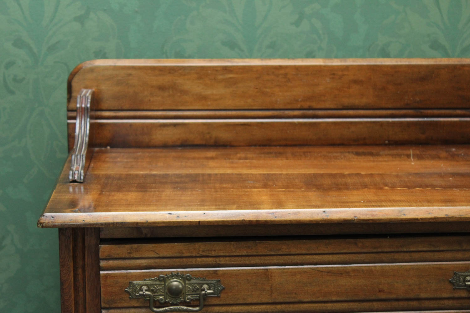 Antique Eastlake Style Oak Washstand