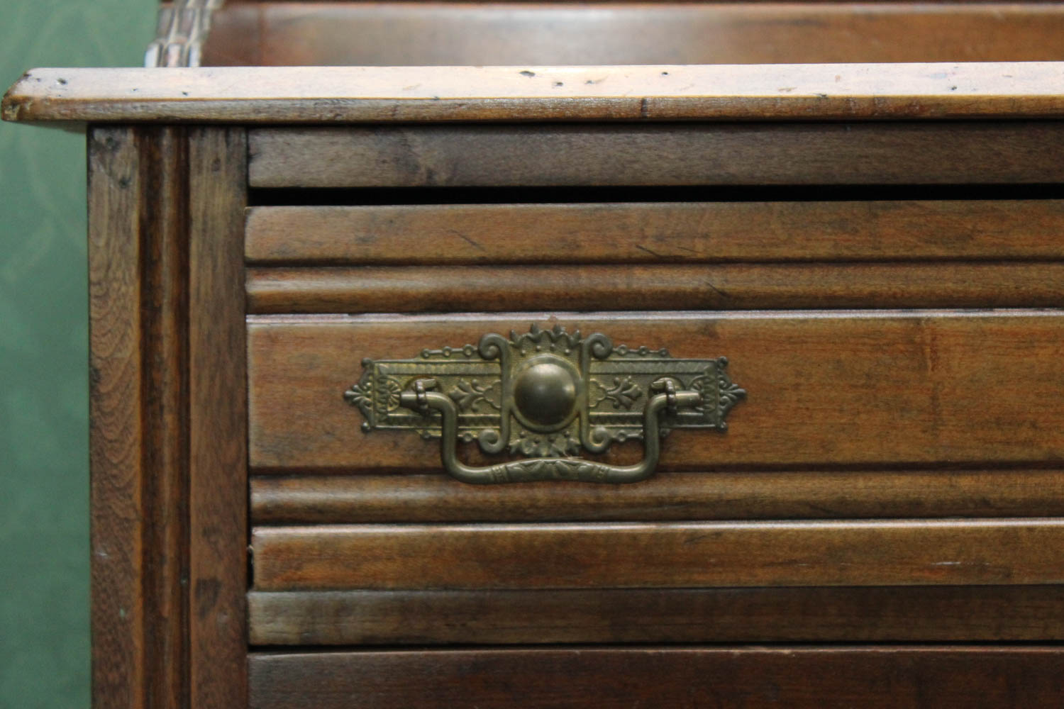 Antique Eastlake Style Oak Washstand