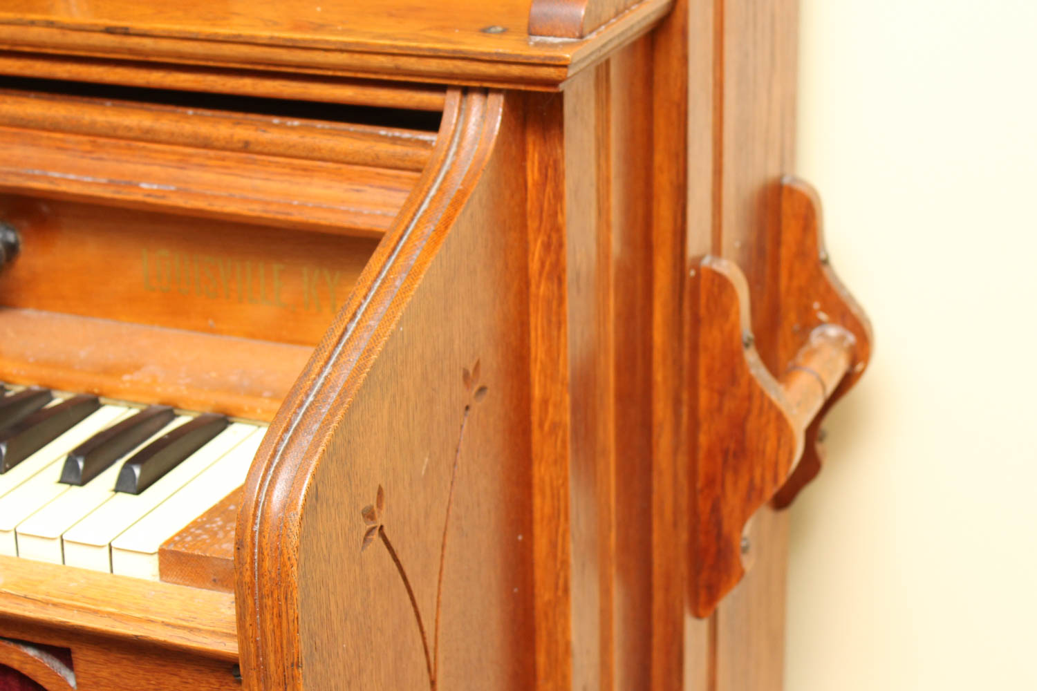 19th Century Eastlake Style Oak Pump Organ