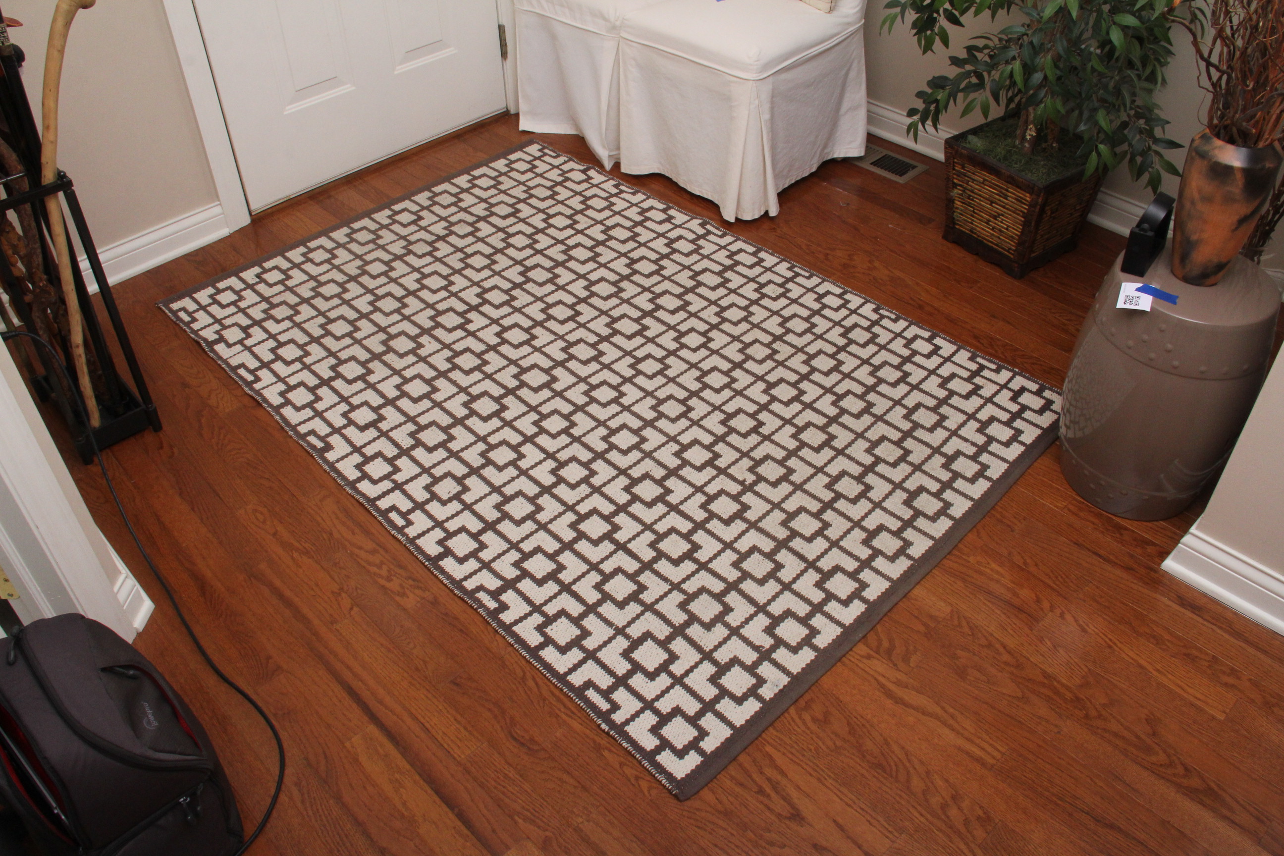 Pair of Contemporary Area Rugs