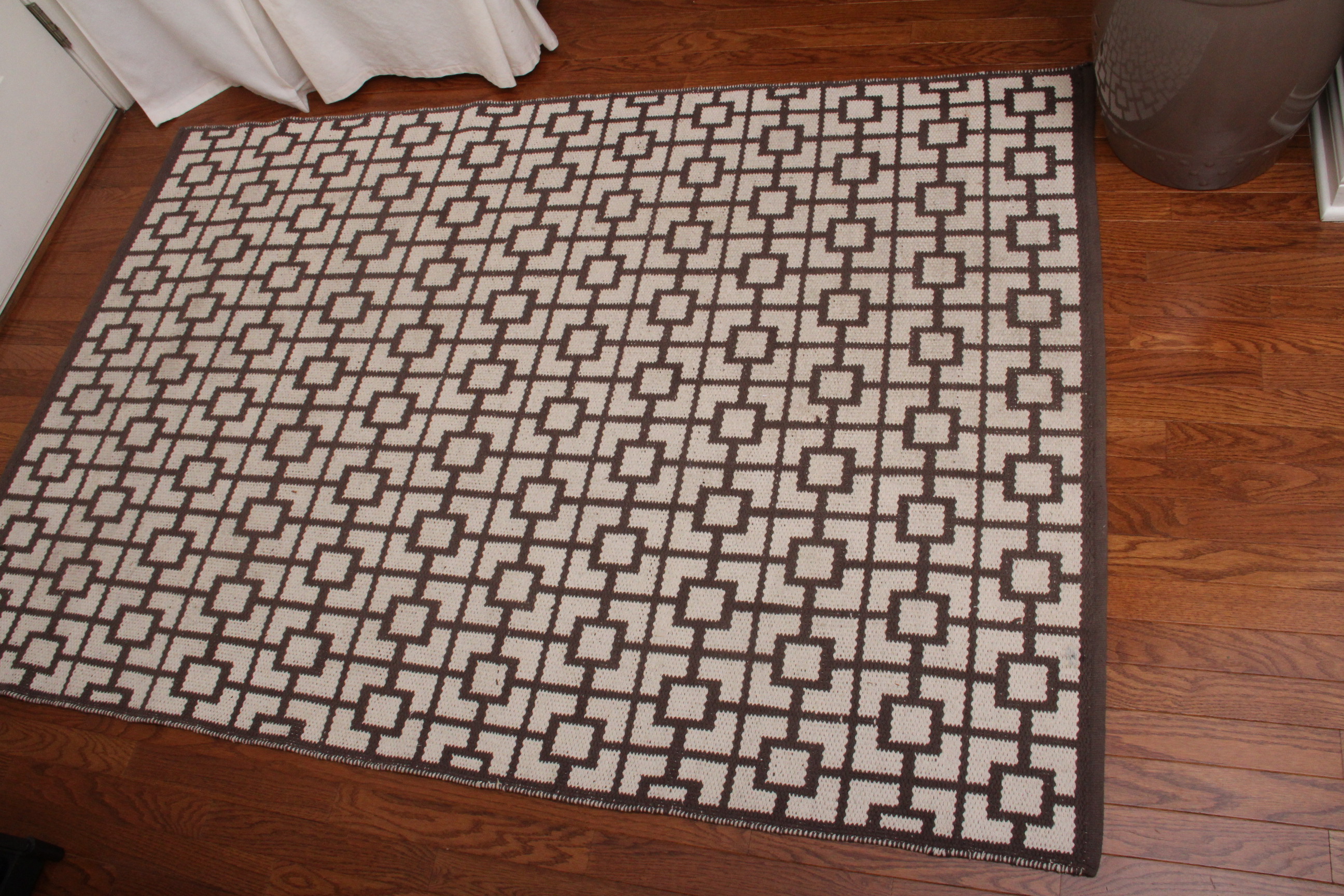 Pair of Contemporary Area Rugs