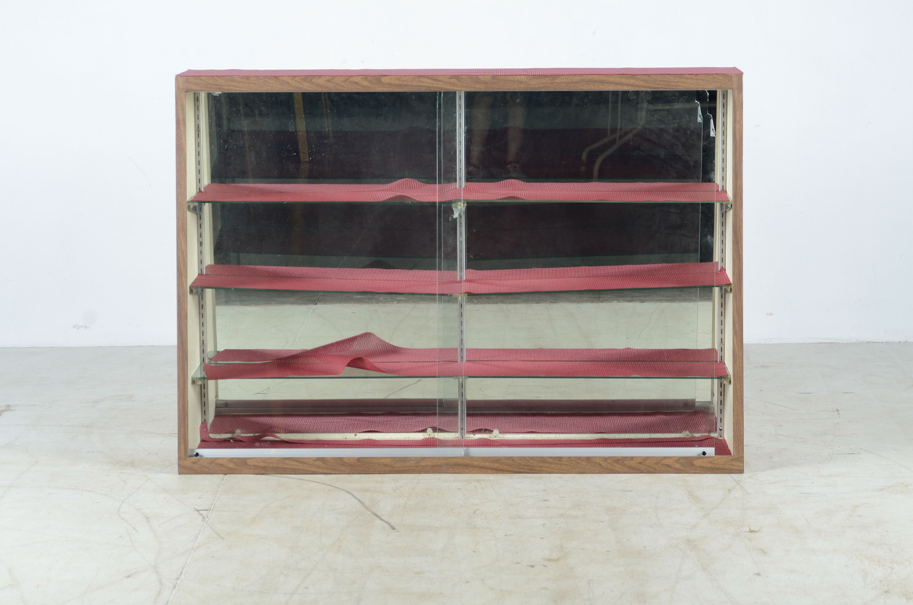 Mid Modern Display Cabinet