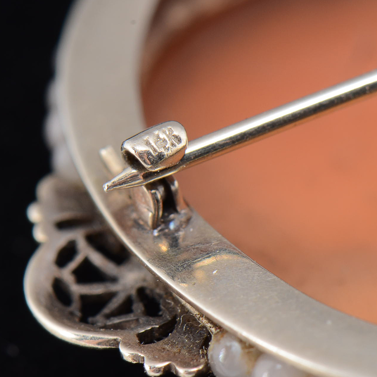 Early 20th Century 14K White Gold and Hand Carved Shell Cameo and Glass Seed Bead Openwork Pin