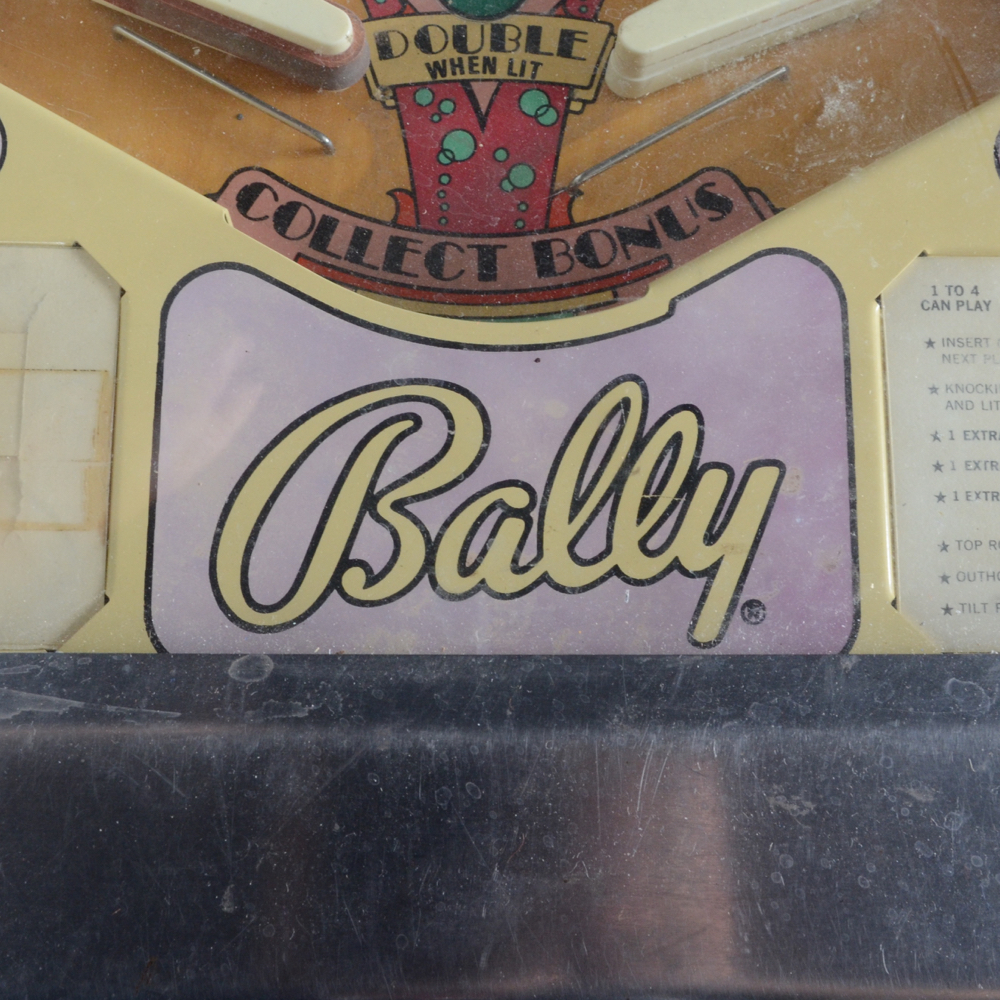 Bally Old Chicago Pinball Machine