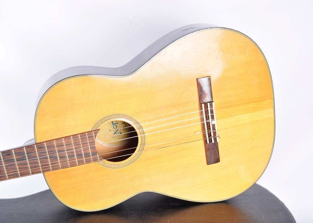 Norma Classic Guitar with Case