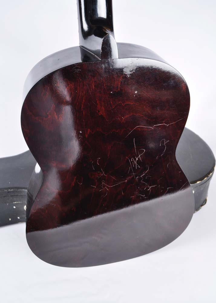 Norma Classic Guitar with Case