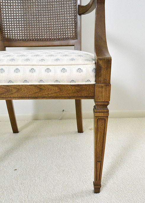 Late 20th Century Hepplewhite Style Seven-Piece Dining Set