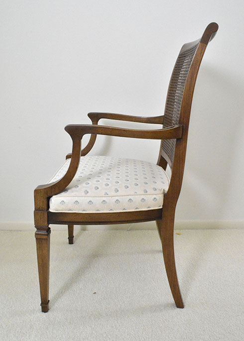 Late 20th Century Hepplewhite Style Seven-Piece Dining Set