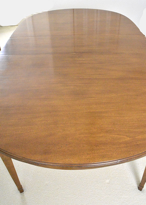 Late 20th Century Hepplewhite Style Seven-Piece Dining Set