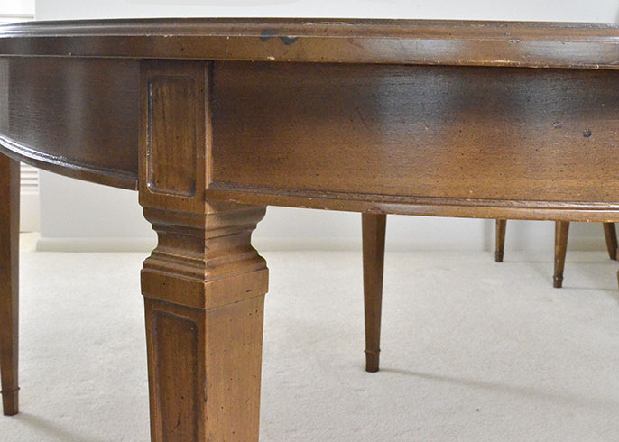 Late 20th Century Hepplewhite Style Seven-Piece Dining Set