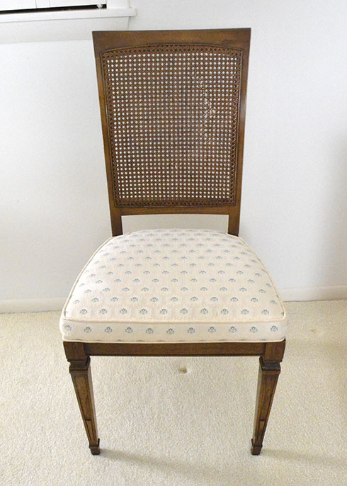 Late 20th Century Hepplewhite Style Seven-Piece Dining Set