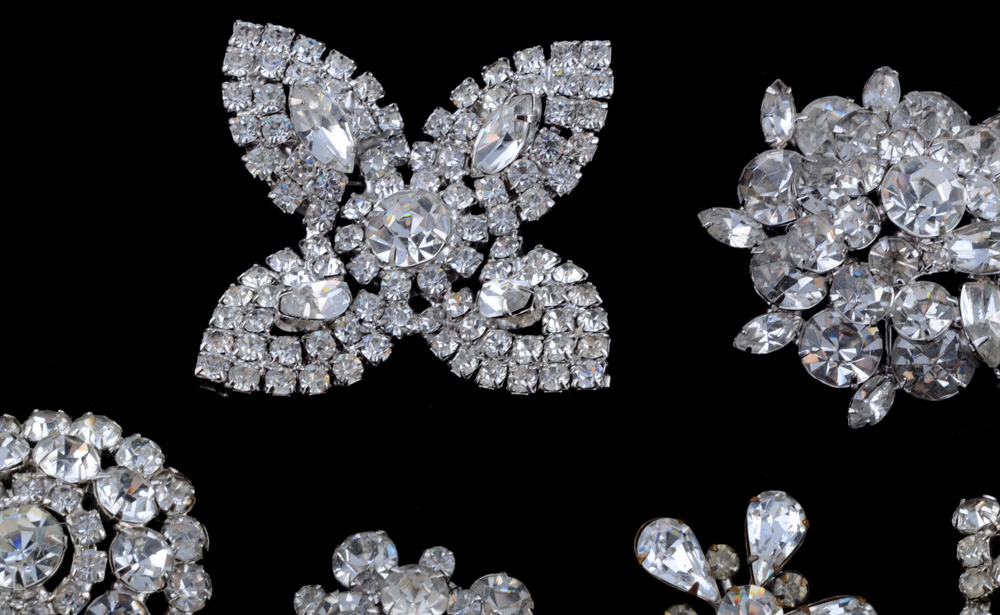 Six Vintage Brooches