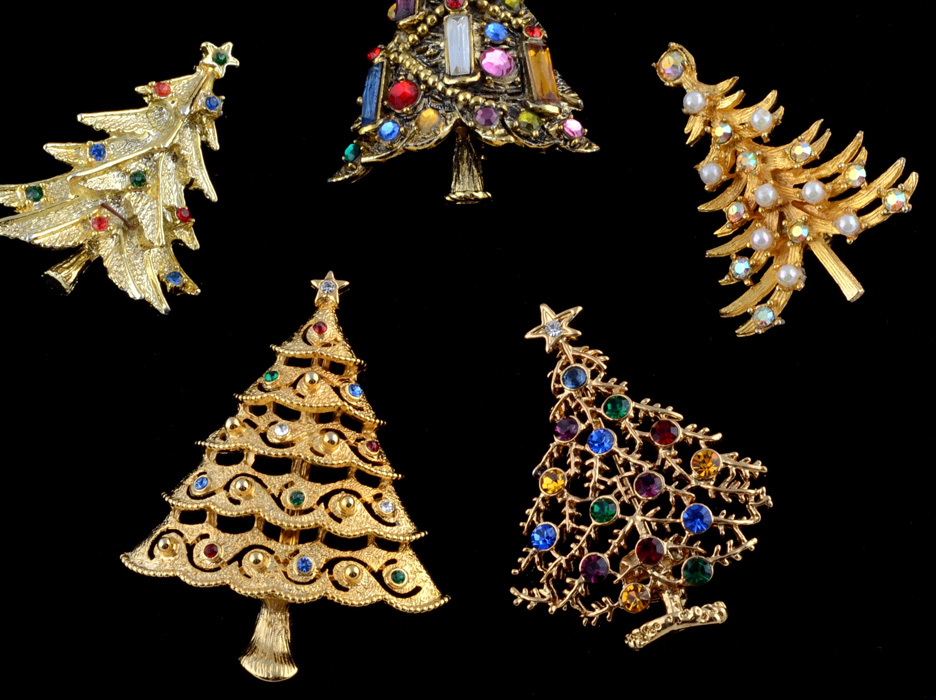 Five Signed Christmas Brooches Including Eisenberg Ice